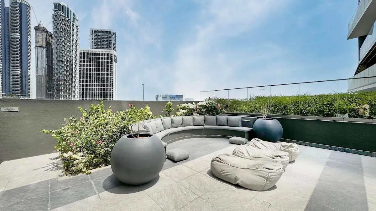 Daire Luxury 2Br Burj Khalifa And Canal View Pool Jacuzzi Dubai