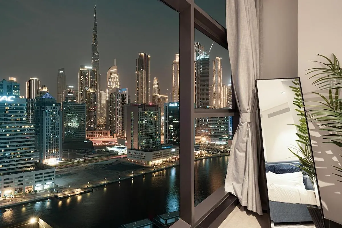 Luxury 2Br Burj Khalifa And Canal View Pool Jacuzzi Dubai Apartamento